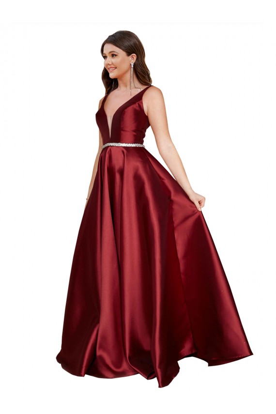 Compra Borgoña línea A Cuello en V Satén Largo Formales Vestidos de dama de honor / Vestidos de fiesta