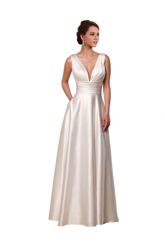 Compra Marfil línea A Cuello en V Cola capilla Satén Vestidos de novia