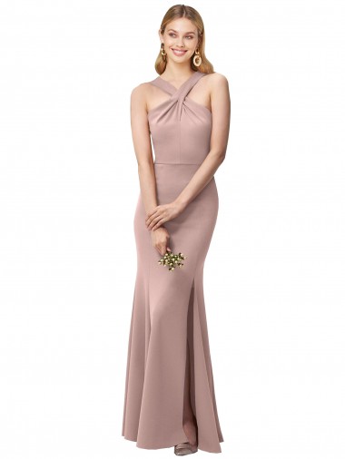 Rosa empolvado Cubierta Halter Cuello Alto Crepé Elástico Largo Vestidos de dama de honor / Vestidos de fiesta Baratos