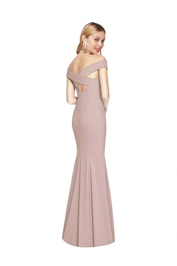 Compra Rosa empolvado Trompeta Hombros Descubiertos Crepé Elástico Largo Vestidos de dama de honor / Vestidos de fiesta